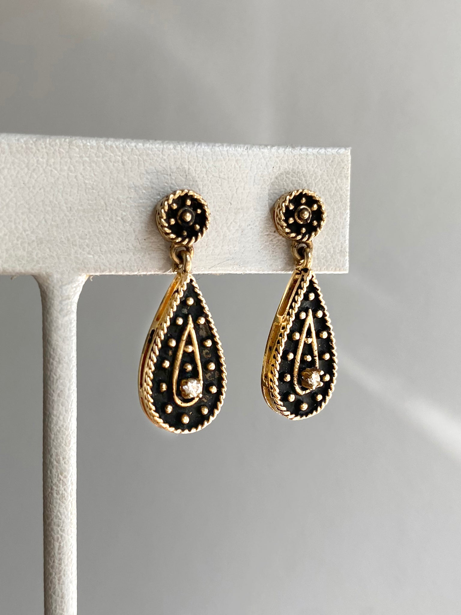 Vintage Regal Drop Earrings (14k)