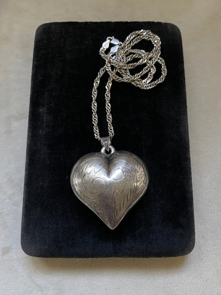 XL Engraved Puffy Heart + Singapore Chain Necklace