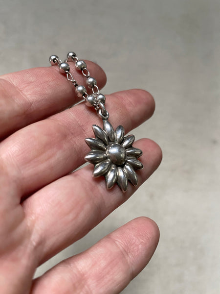Vintage Sterling Silver Daisy+ Rosary Bead Necklace