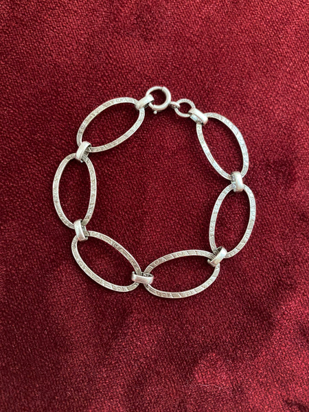 Art Deco Sterling Silver Engraved Oval Link Bracelet
