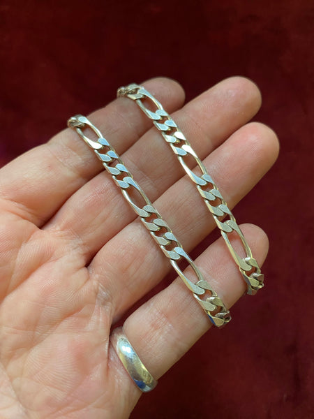 20" Vintage Italian Diamond Cut Figaro Chain