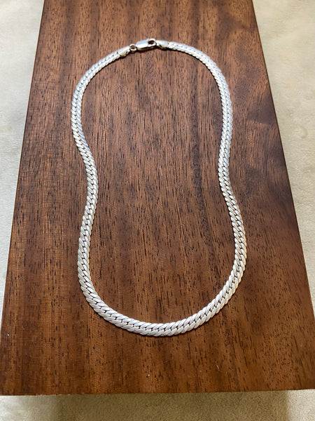 16" Vintage Flat Curb Chain
