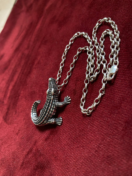 Sterling Gator Pendant Necklace