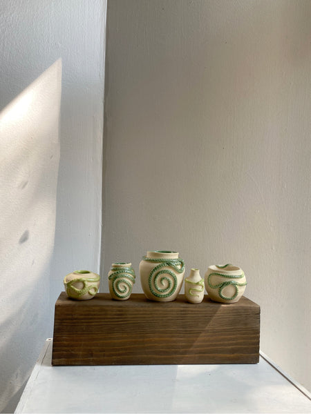 Small Jade Snake Pot