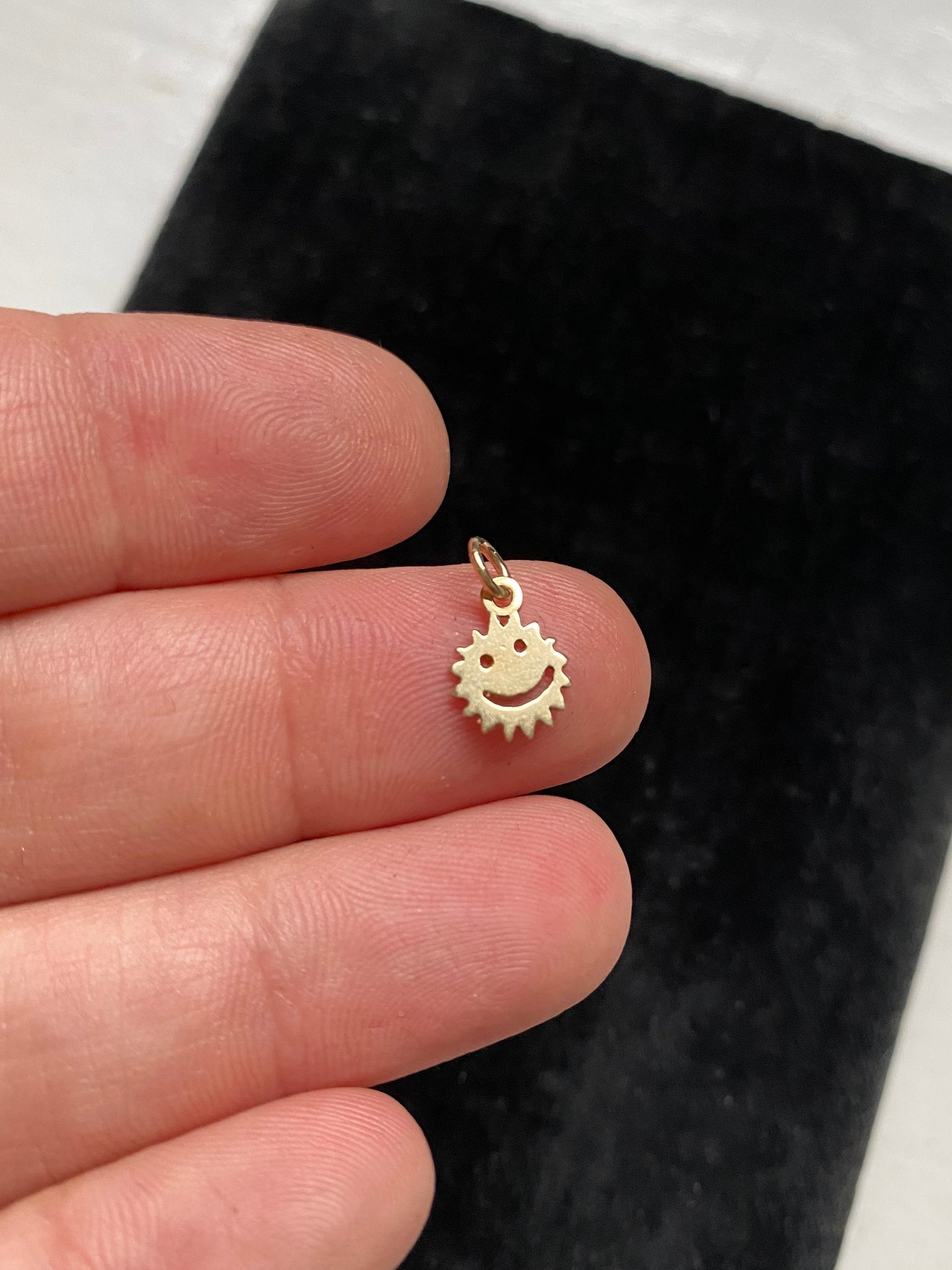 Vintage 14k Smiley Charm