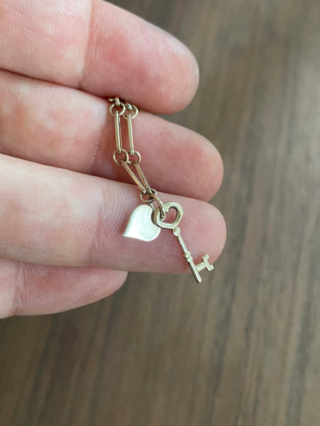 Vintage Summer in the City Charm Bracelet (10k)