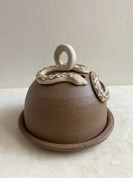 Ceramic Snake Incense Dome *ivory*