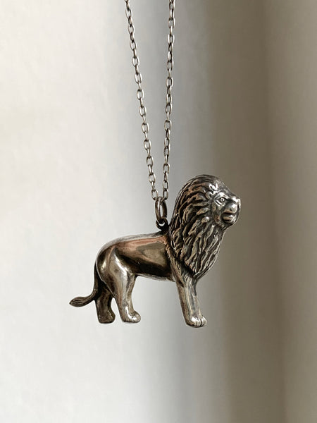 Vintage Sterling Lion Pendant (Hollow Form)
