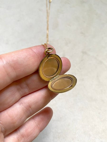 Vintage Simple Gold Filled Locket Necklace