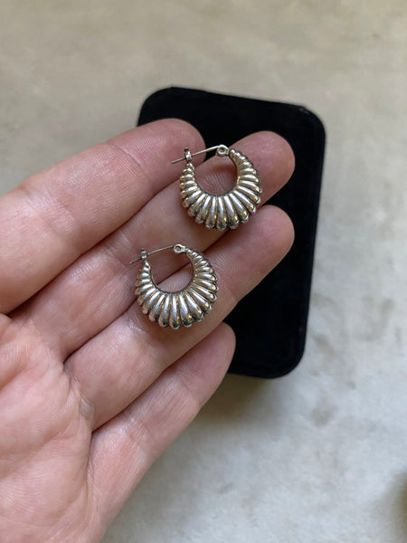 Vintage Sterling Silver Small Shrimp Hollow Form Hoops