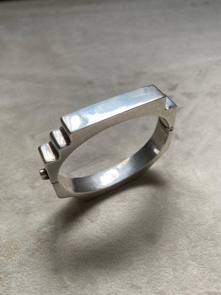 Vintage Taxco Sterling Silver Hinged Stepped Bangle