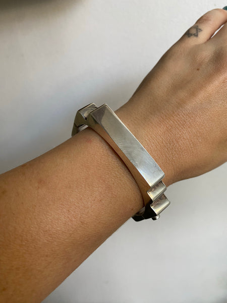 Vintage Taxco Sterling Silver Hinged Stepped Bangle