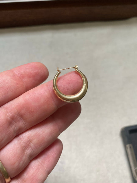 Vintage 14k Vacation Hoops