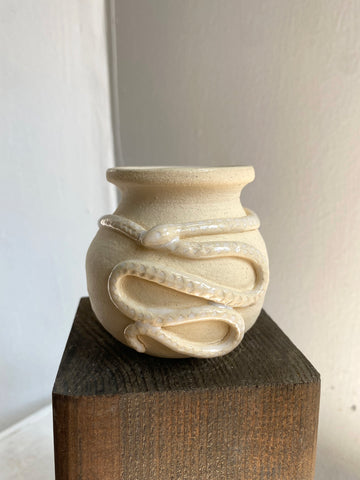Small Opal White Snake Pot