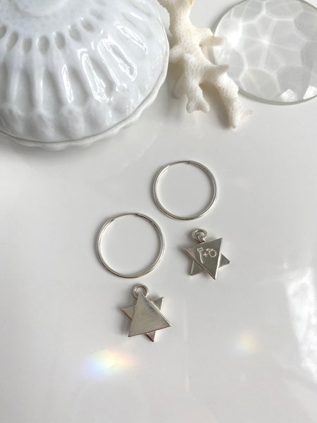 *Single* Endless Hoop with Star Charm